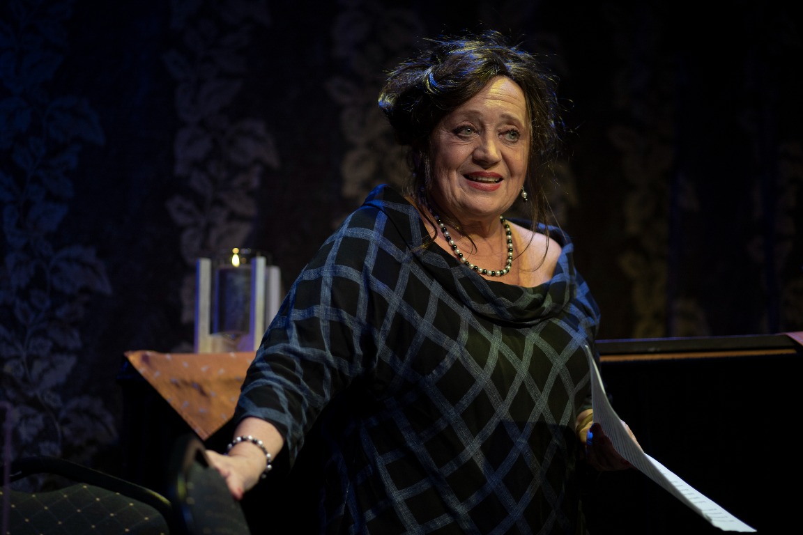 Albina: A nő a Nobel-díj mögött
